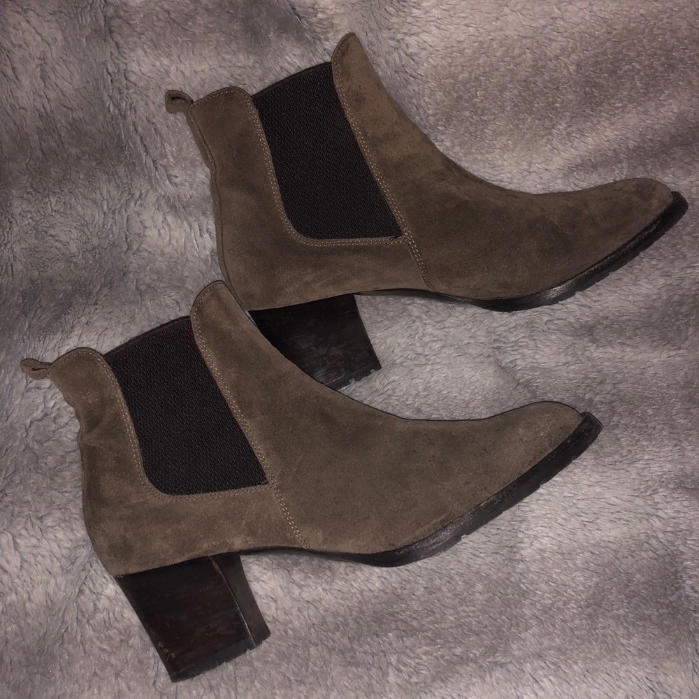Tiffany Suede & Textile Aquatalia Bootie (smog)